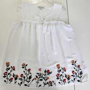 Studio Works White Sleeveless Floral Embroidered Tunic Blouse  Medium